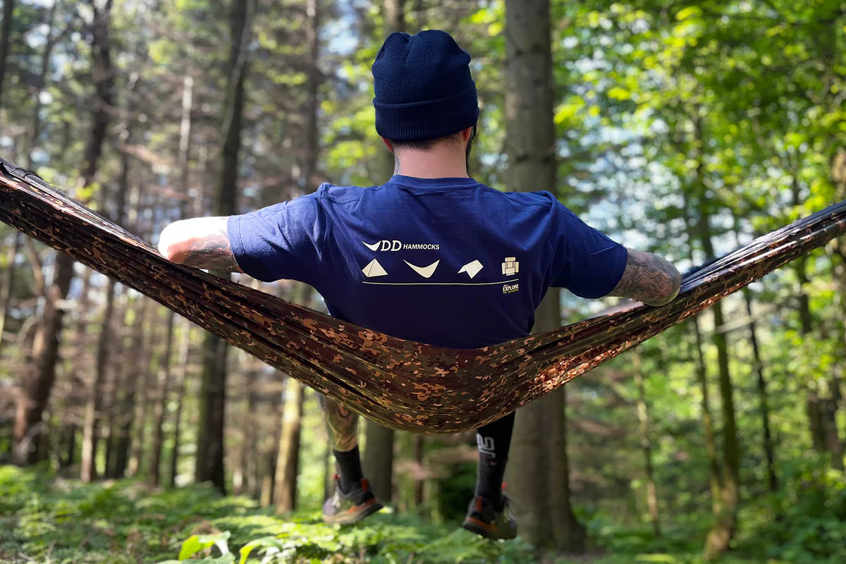 DD Hammocks Men's Icon T-Shirt - Athletic Fit - Atlantic Blue