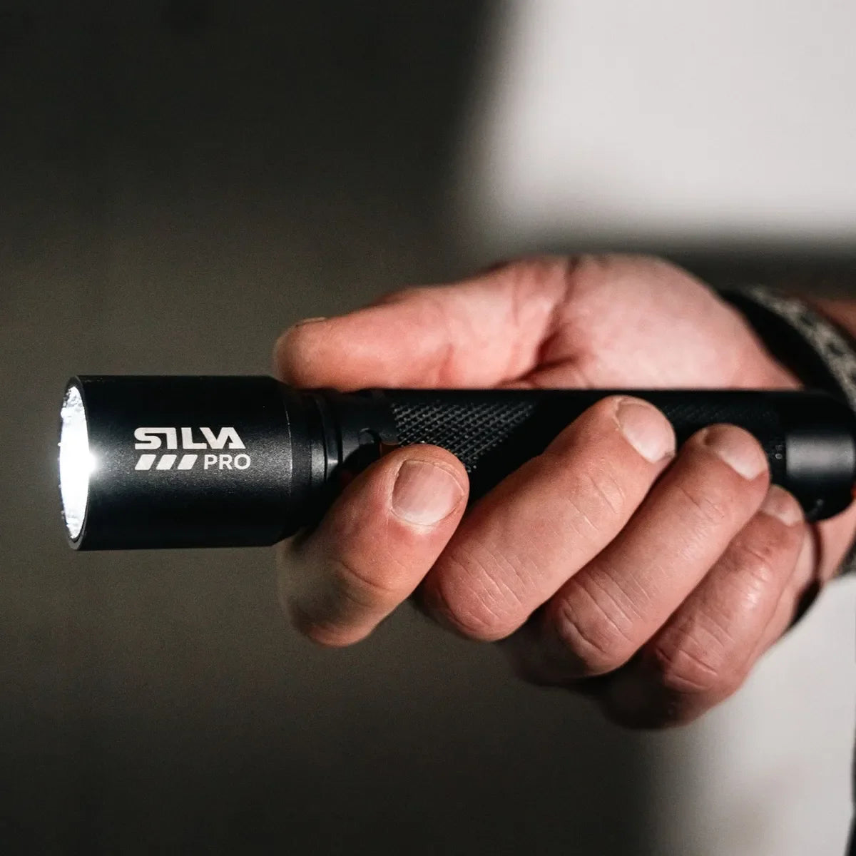 Silva Zoomlight 1000 Flashlight